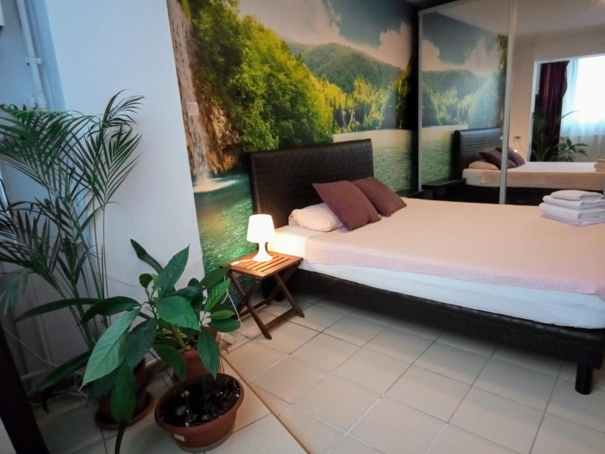 شقة Cozy Downtown Oasis بوخارست المظهر الخارجي الصورة